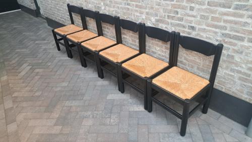 Vintage eettafelset met 6 stoelen