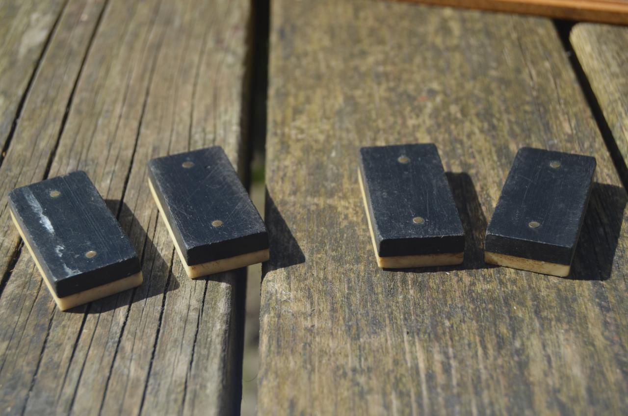 Vintage domino been en ebbenhout dubbel 9 Homas