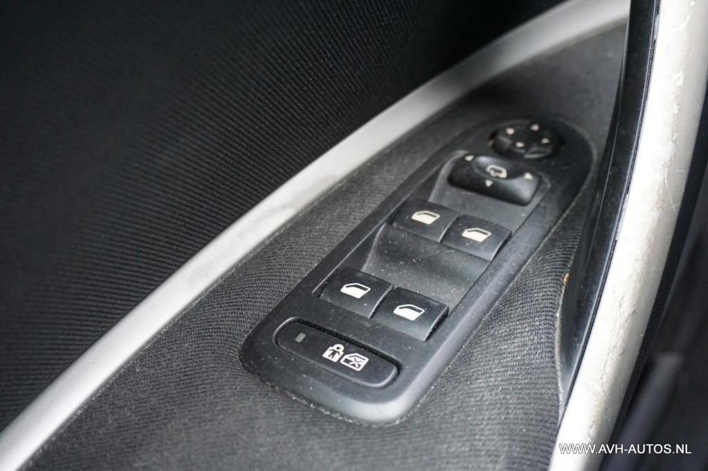 Citroen C5 2.0 16v ligne business automaat