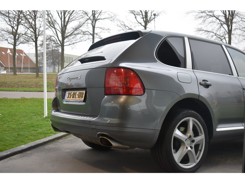 Porsche Cayenne 4.5 s