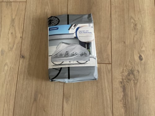 2 x ongebruikte nieuwe fietshoezen.
