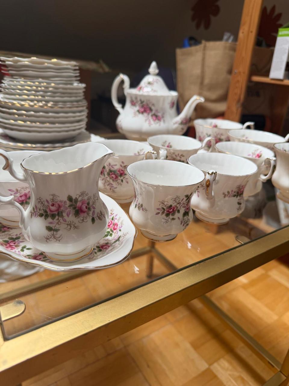 Royal Albert Servies, Lavender Rose