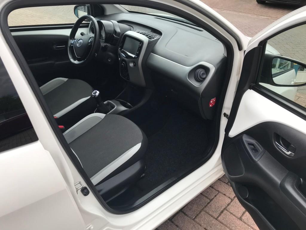 Toyota Aygo 1,0vvt-i x-play