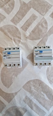 3 fase aardlekschakelaar Hager