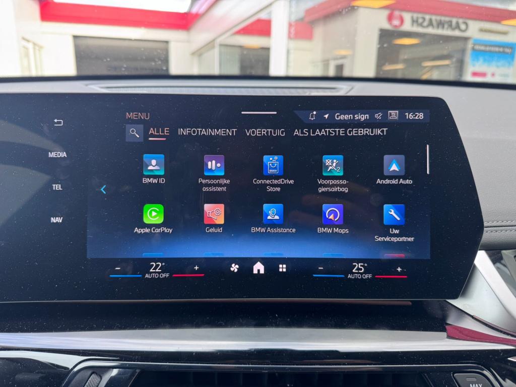 BMW Ix1 edrive20 67 kwh x-line