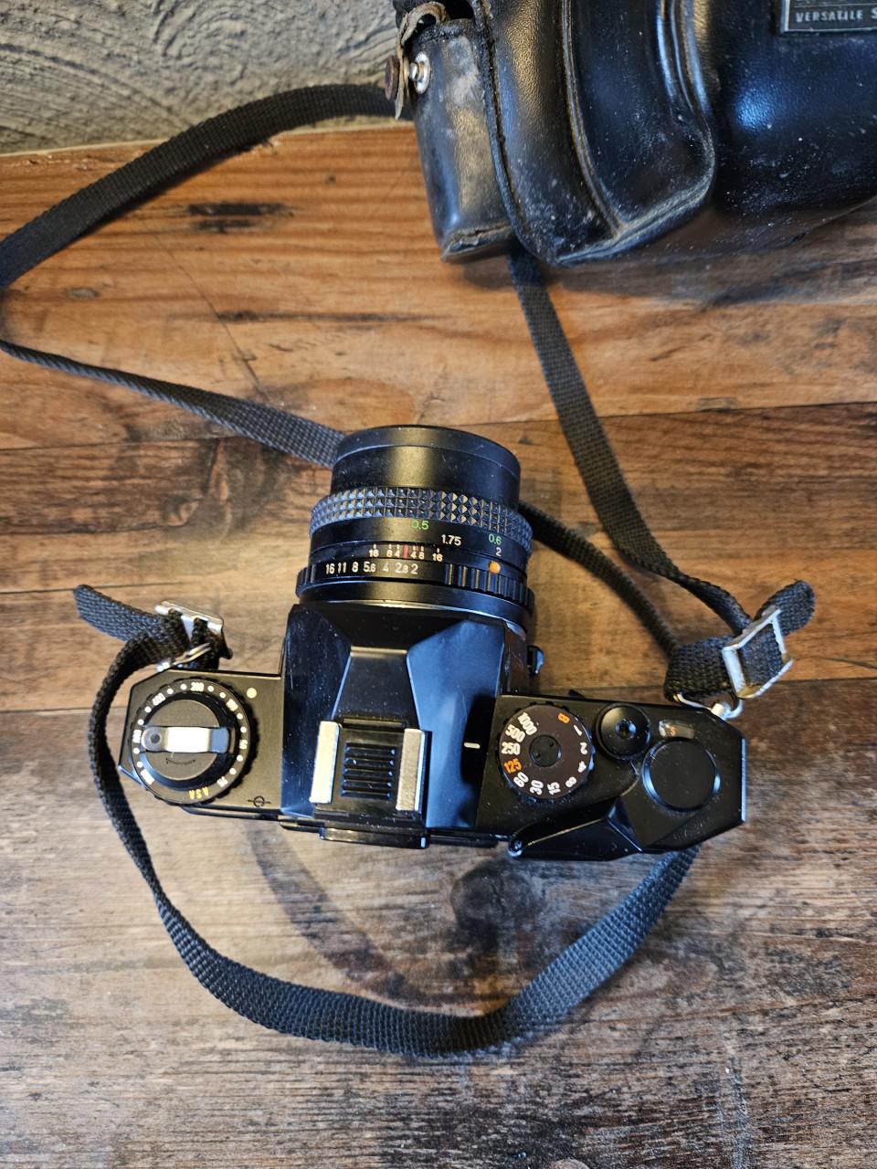 Mooie vintage Petri MF-101A Analoge Spiegelreflexcamera met Tas
