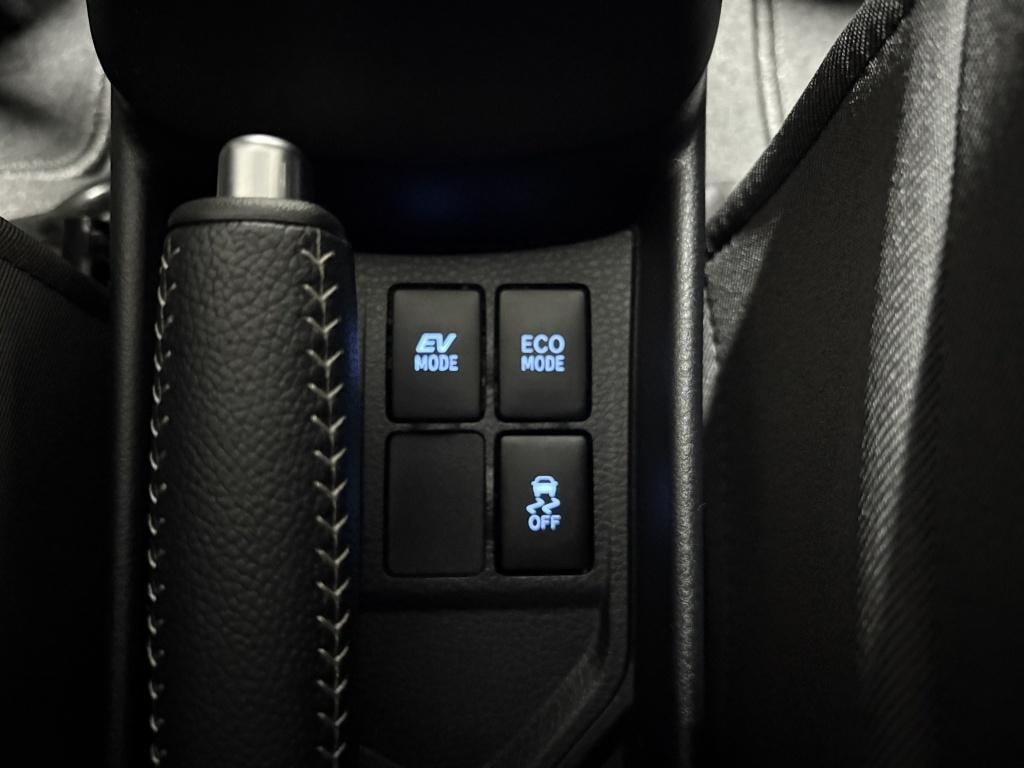 Toyota Yaris 1.5 hybrid active | lage km-stand |