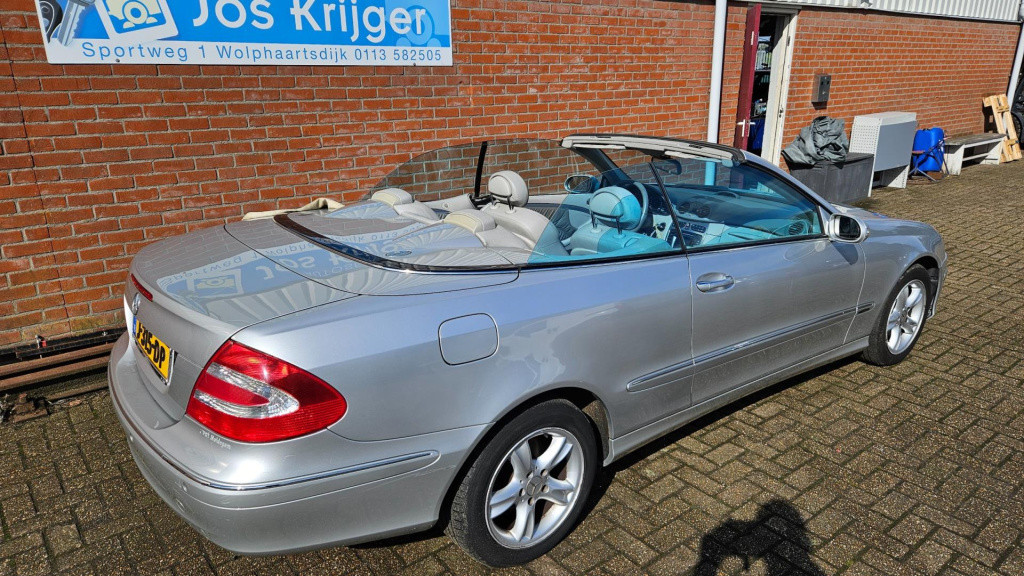 Mercedes-Benz Clk-klasse coupé 200 k. elegance