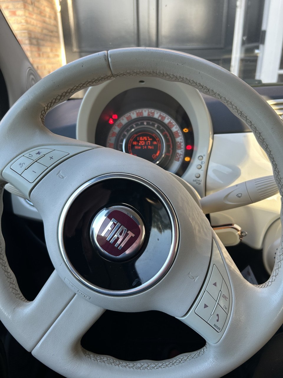 Fiat 500 cabrio wit 2014