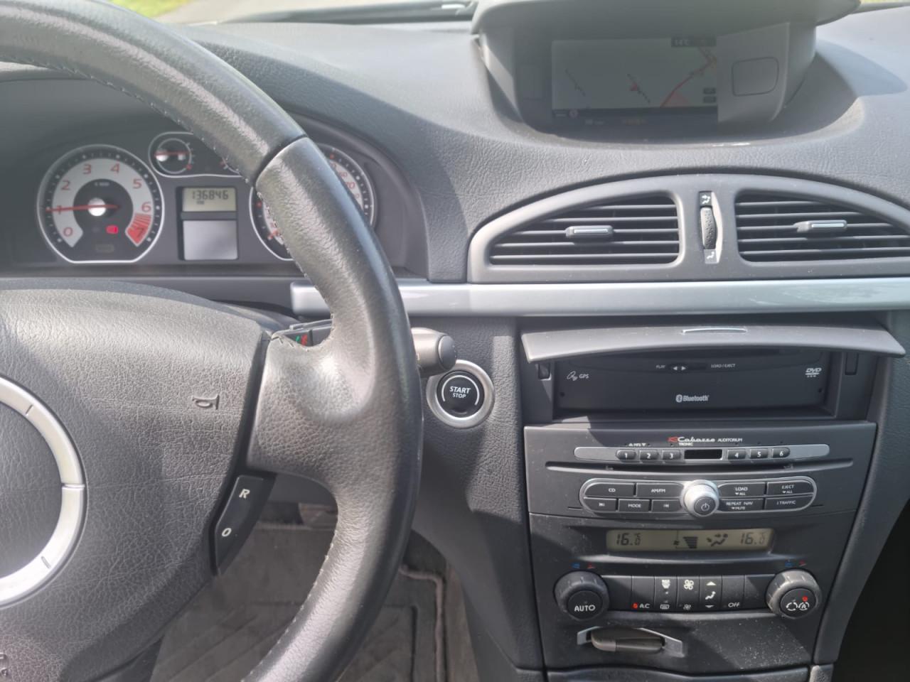 Renault laguna 2.0i 16v bj 2005 4-2027 zeer mooi 136.000km 1e eigenaar