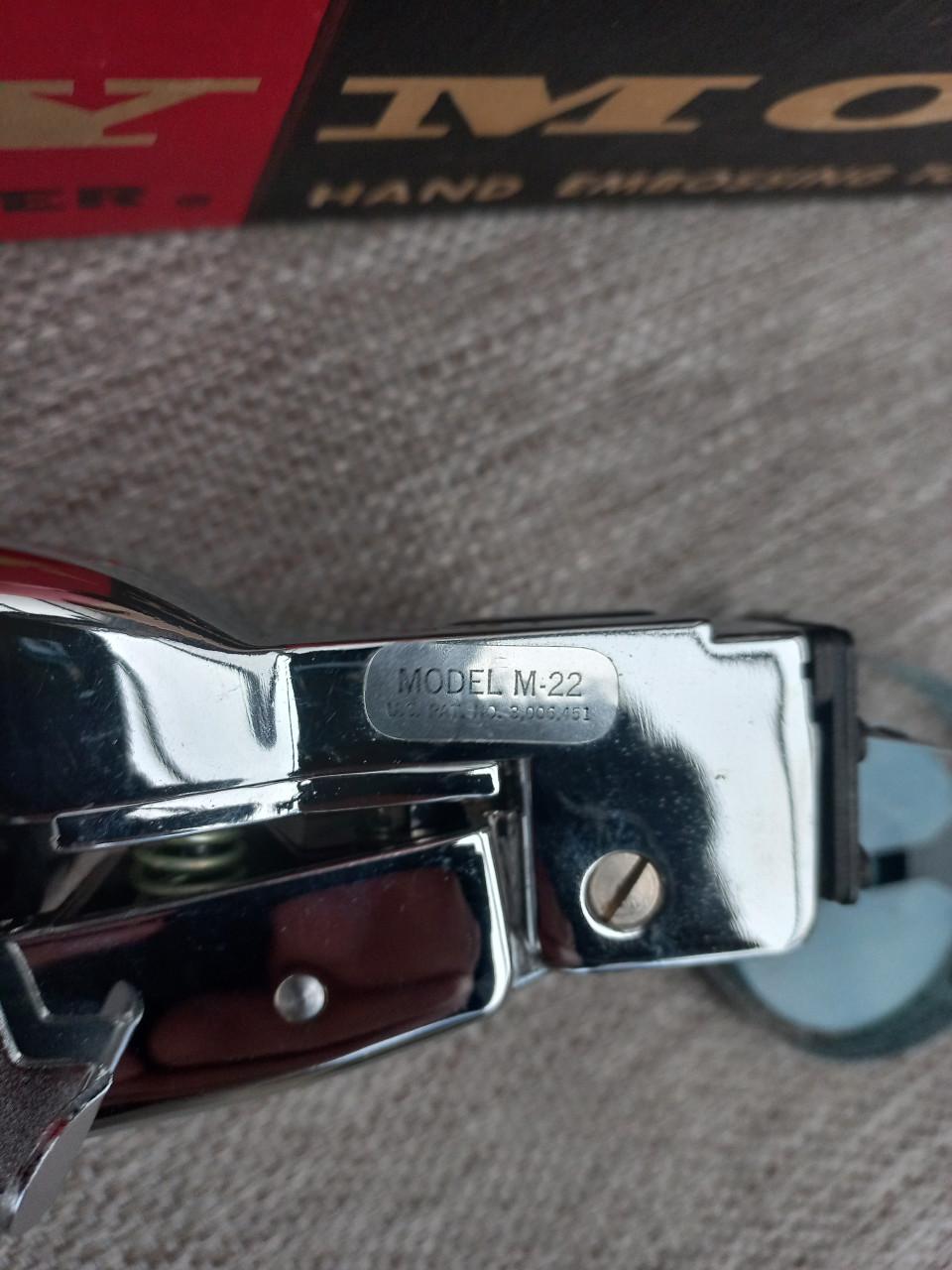 Dymo Mite Tapewriter M22.