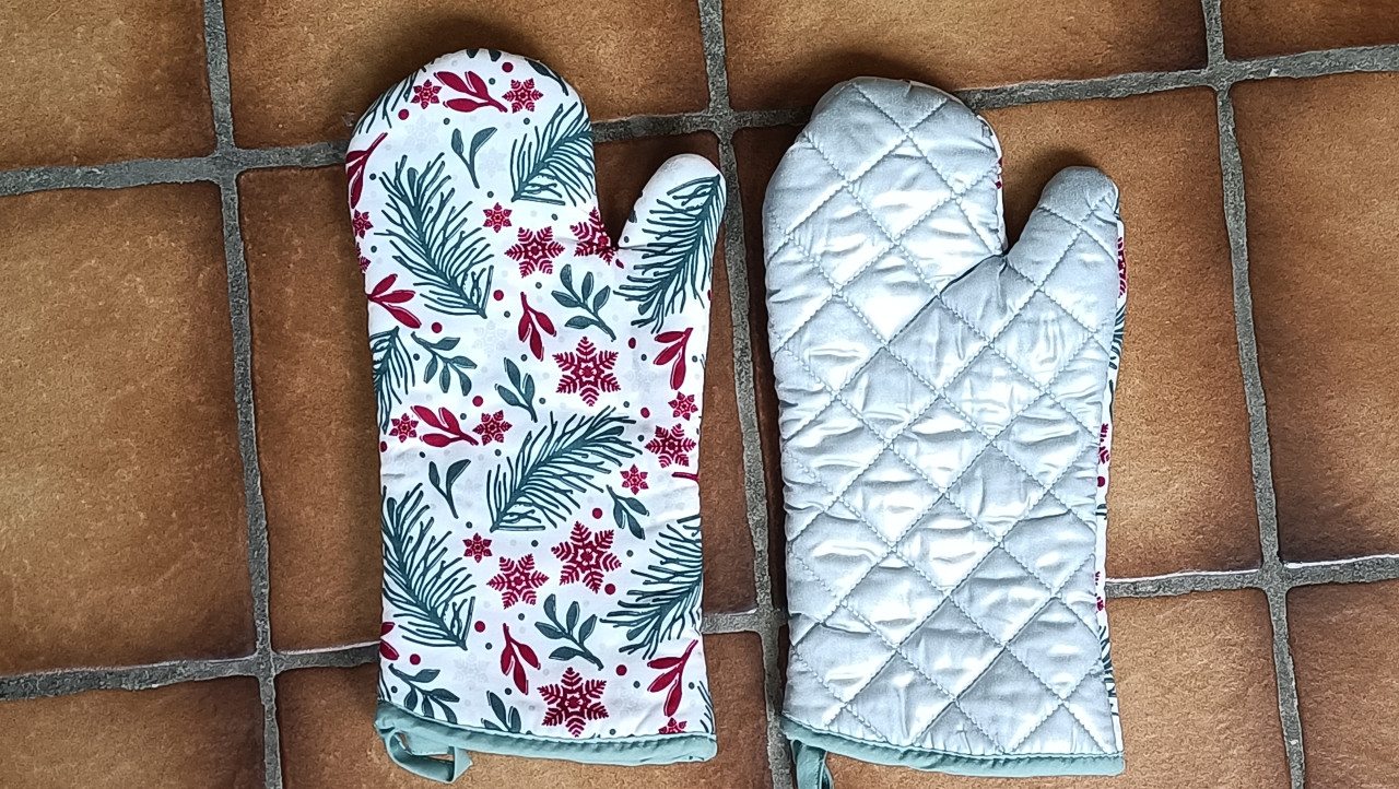 2 Ovenwanten van Home Creation, linker- en rechterhand. Nieuw.