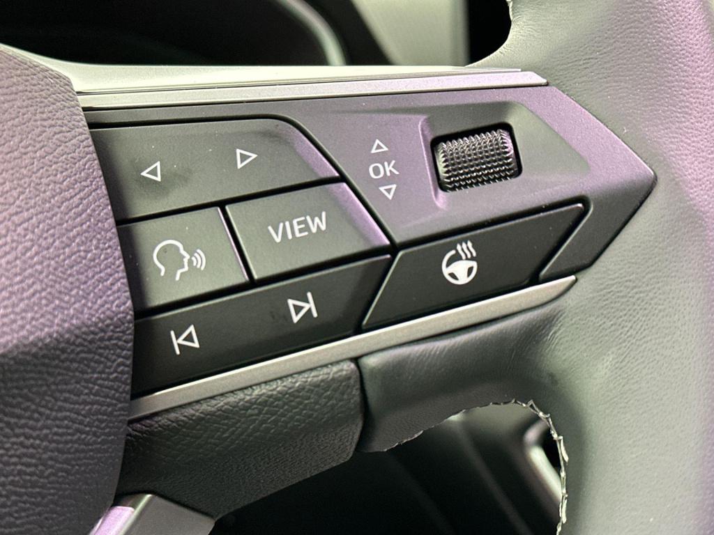 Seat Leon style business intense 1.5 tsi ehybrid 150 kw / 20