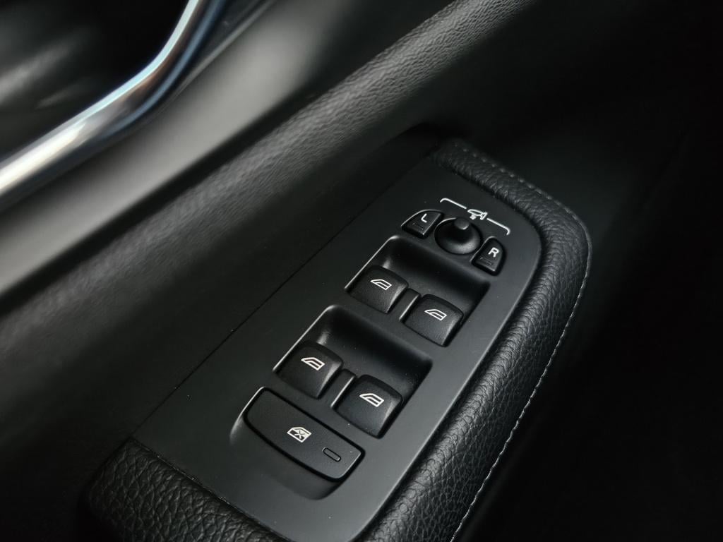 Volvo V60 2.0 t8 twin engine awd inscription | pano | elek. trekhaak