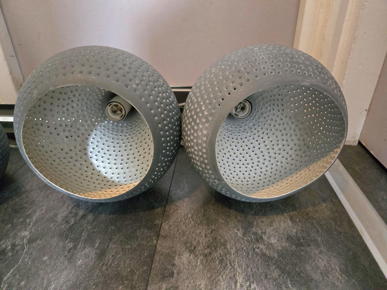 Industriële 4-lichts hanglamp met betongrijze,  en druppelvormige kappen