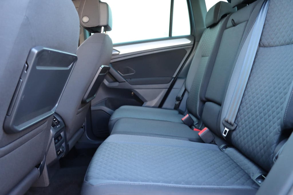 Volkswagen Tiguan 1.5 tsi comfortline business r-line 150pk dsg7