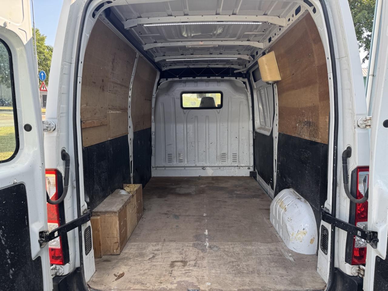 Renault Master L2H2