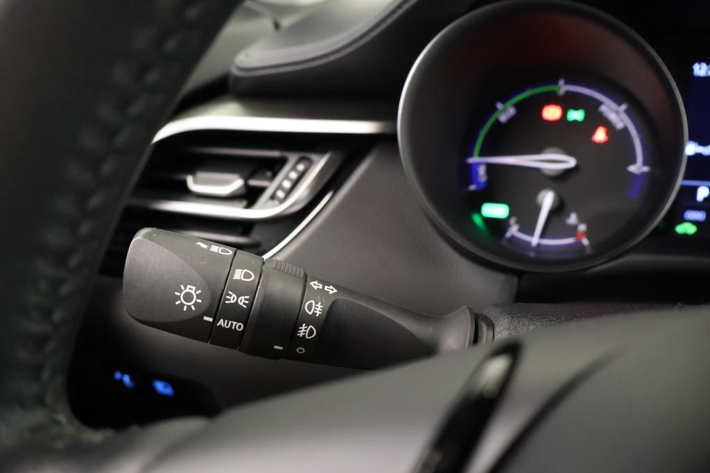 Toyota C-hr 2.0 hybrid dynamic