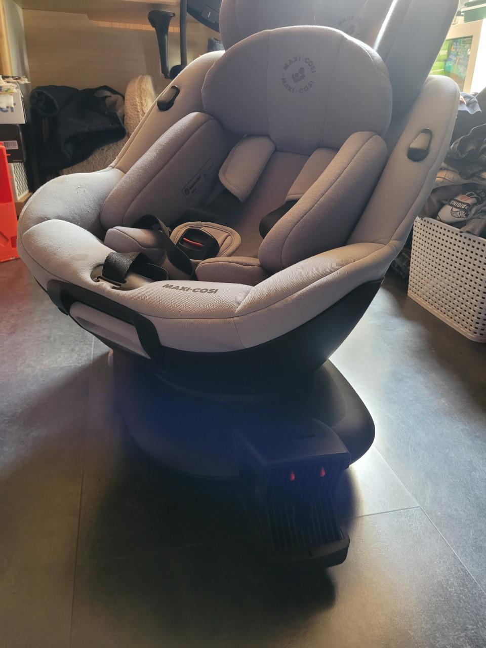 2x autostoel Maxi Cosi Mica / Maxi Cosi