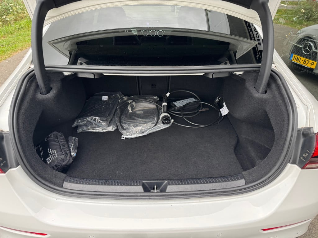 Mercedes-Benz A-Klasse 250 e business solution amg limited , night-pakket ,