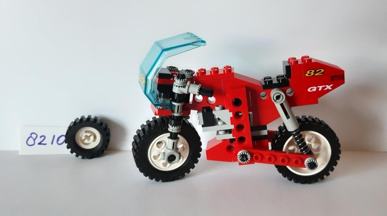 Lego Technic 8210: Nitro gtx bike - motor