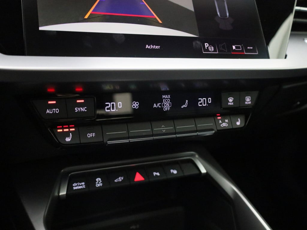 Audi A3 sportback 45 tfsi e s edition competition 245 pk | s-line | automaa