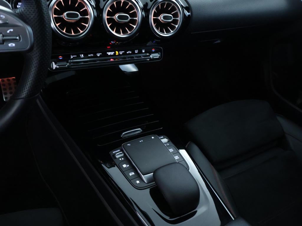 Mercedes-Benz Cla 250 e premium plus | memory pakket | panoramadak | sfeerv