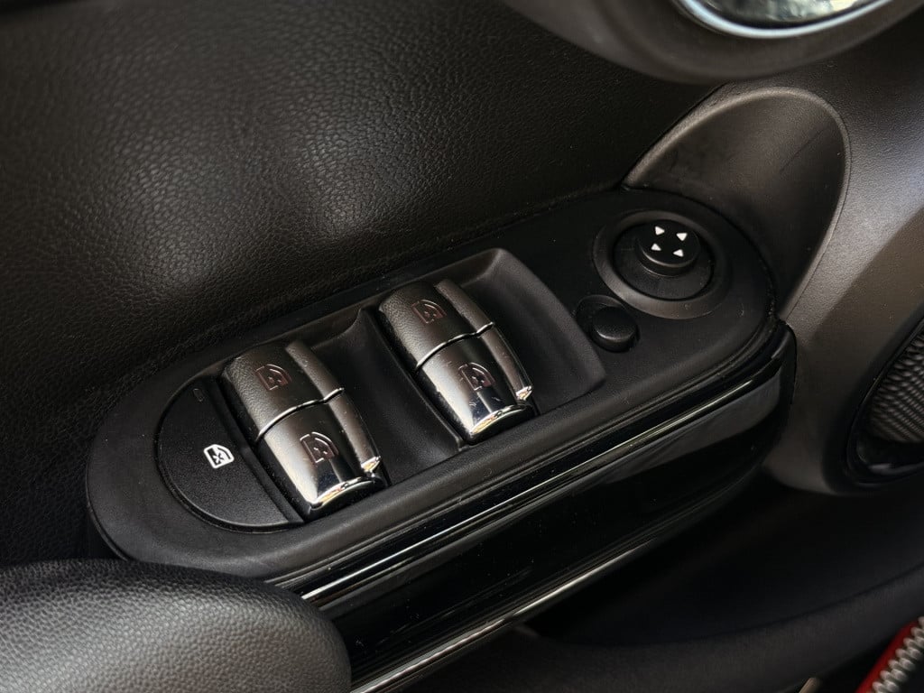Mini Cooper mini 1.5 king’s cross | john cooper works | navi | cruise | led