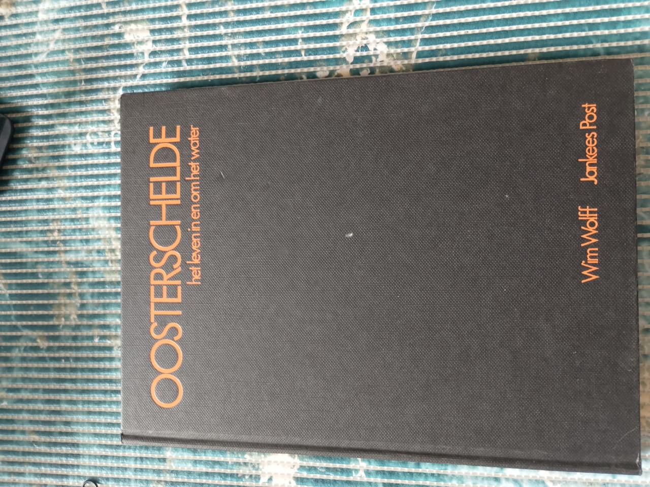 Boek over de Oosterschelde.