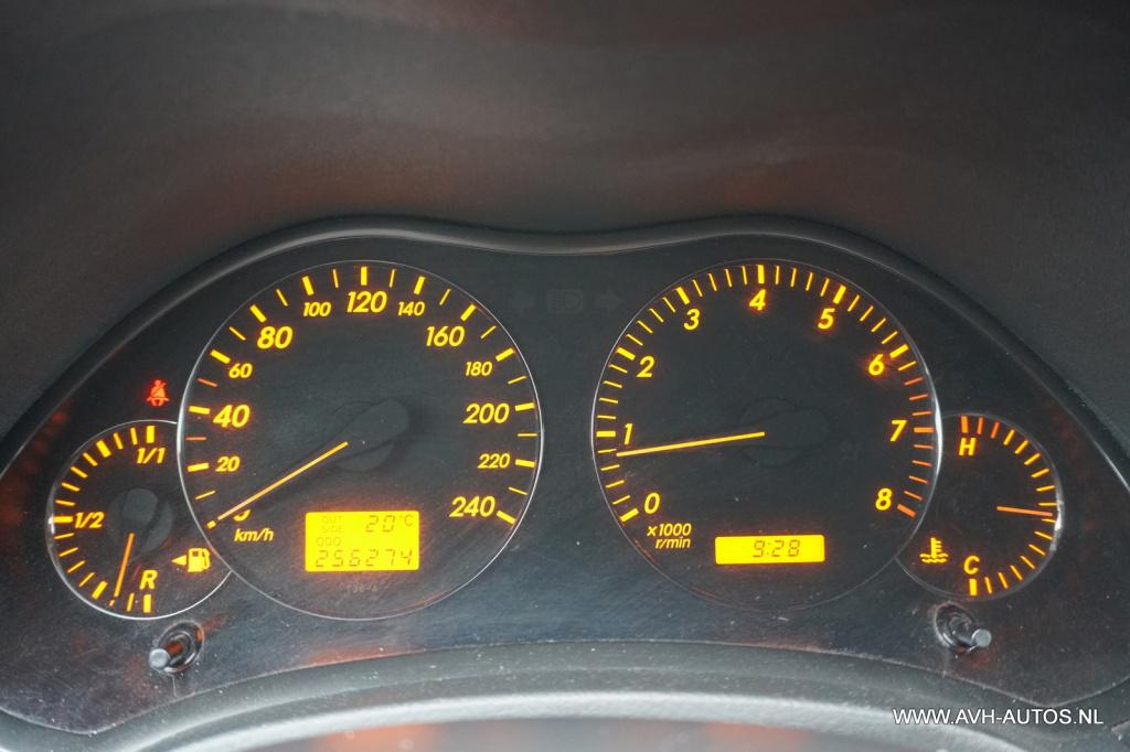 Toyota Avensis 2.0 vvti linea sol