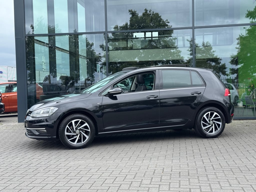 Volkswagen Golf 1.0 tsi highline * panoramadak * stoelverwarming * clima