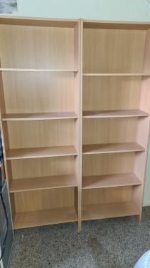 2 boekenkasten te koop