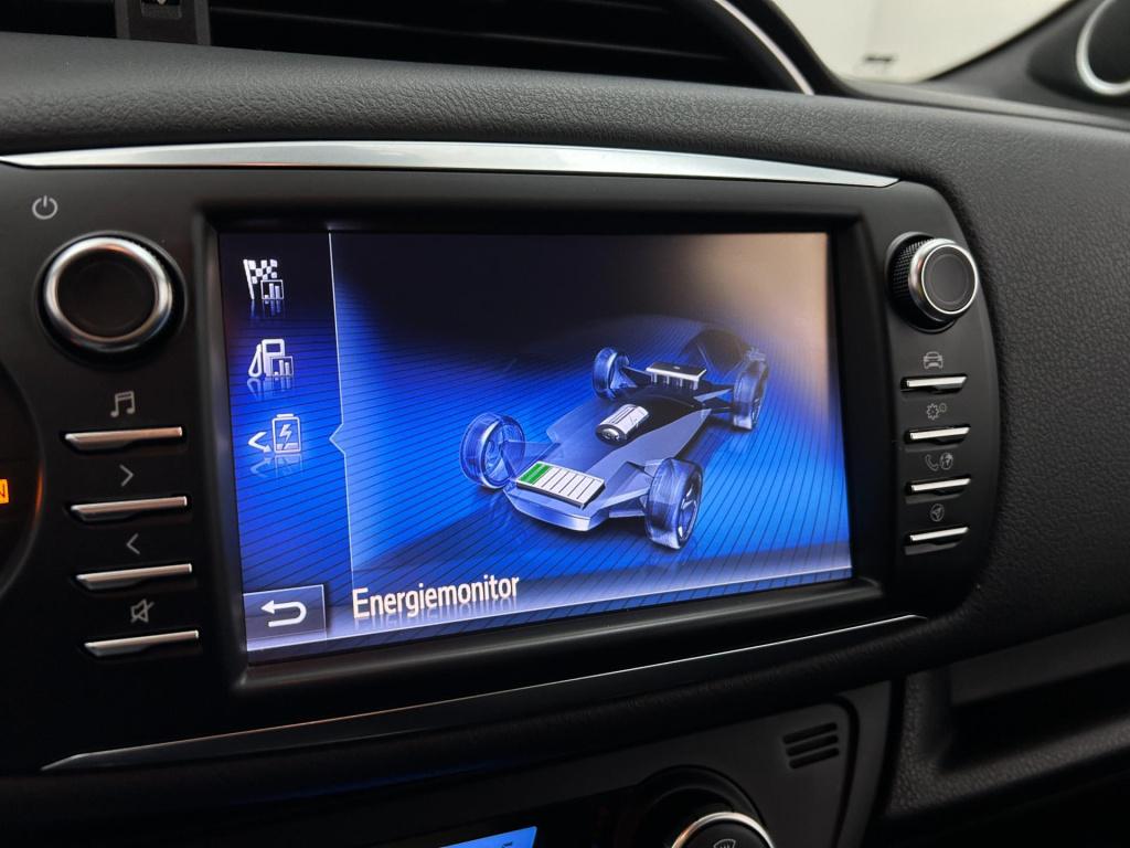 Toyota Yaris occasion 1.5 hybrid premium | airco | grijs | tweedehands toyo
