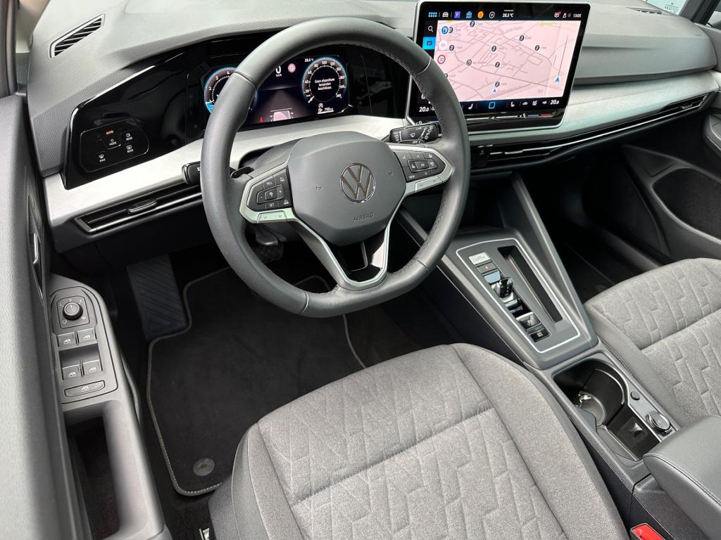 Volkswagen Golf variant 1.5 etsi dsg life | trekhaak | navi | adap. cruise 