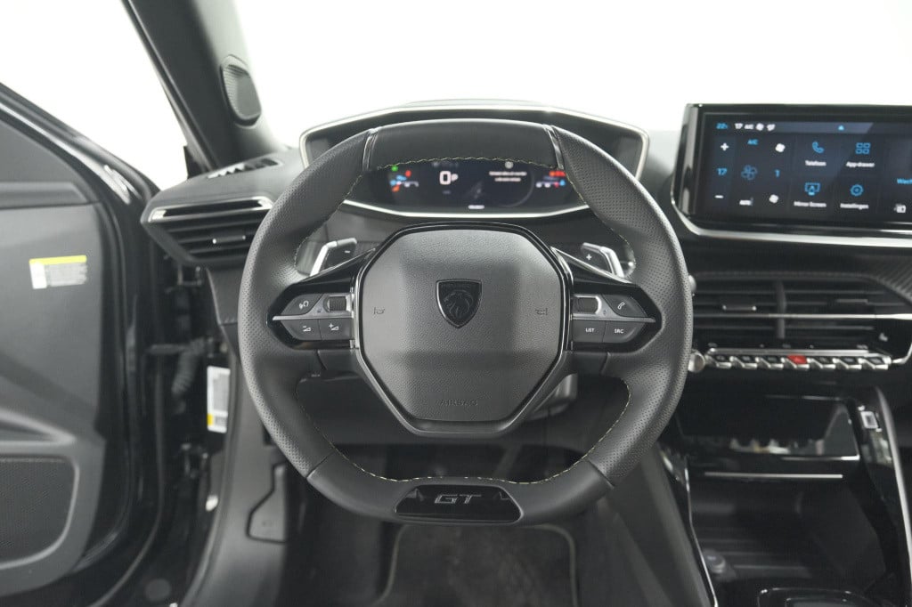 Peugeot 2008 puretech 130 eat8 gt | 360 camera | adaptieve cruise control |