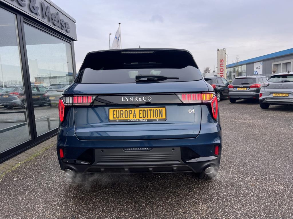 Lynk & Co 01 1.5 261pk phev , 360gr camera , pano dak , stuur en stoel verw