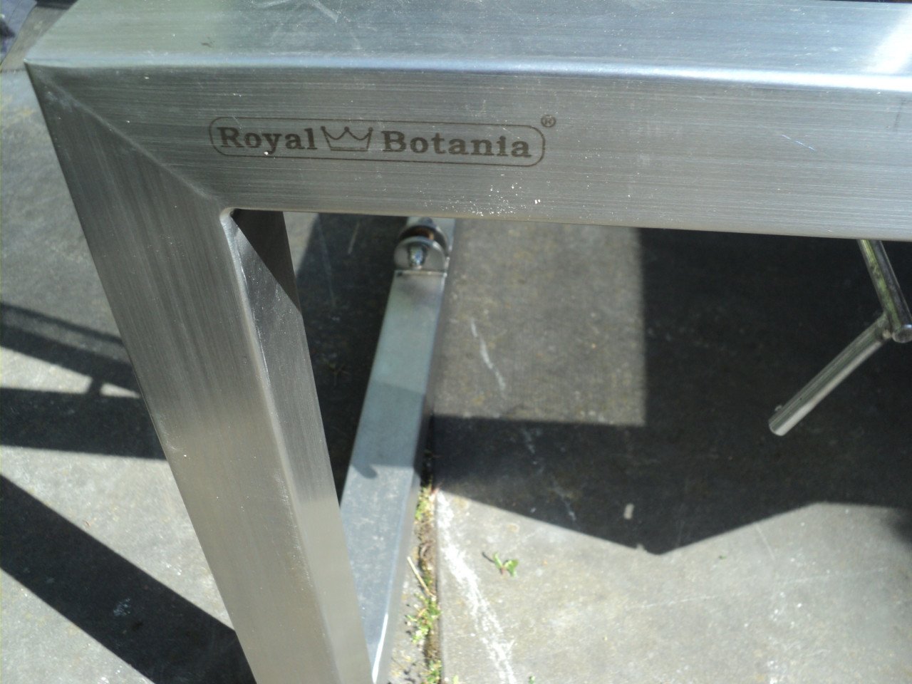 2 RVS ligbedden van ROYAL BOTANIA type ninix