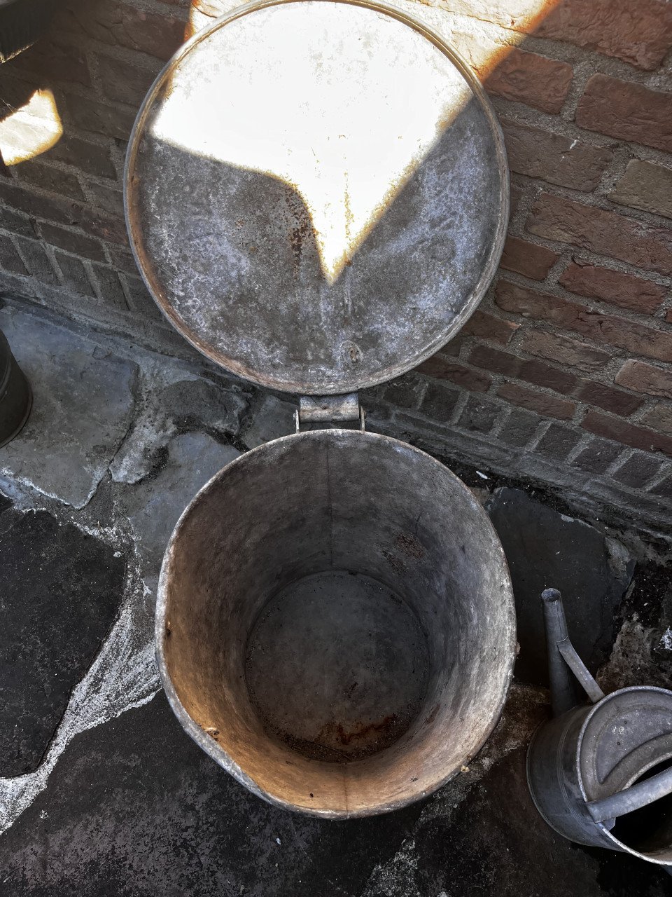 Zinken vuilnisemmer