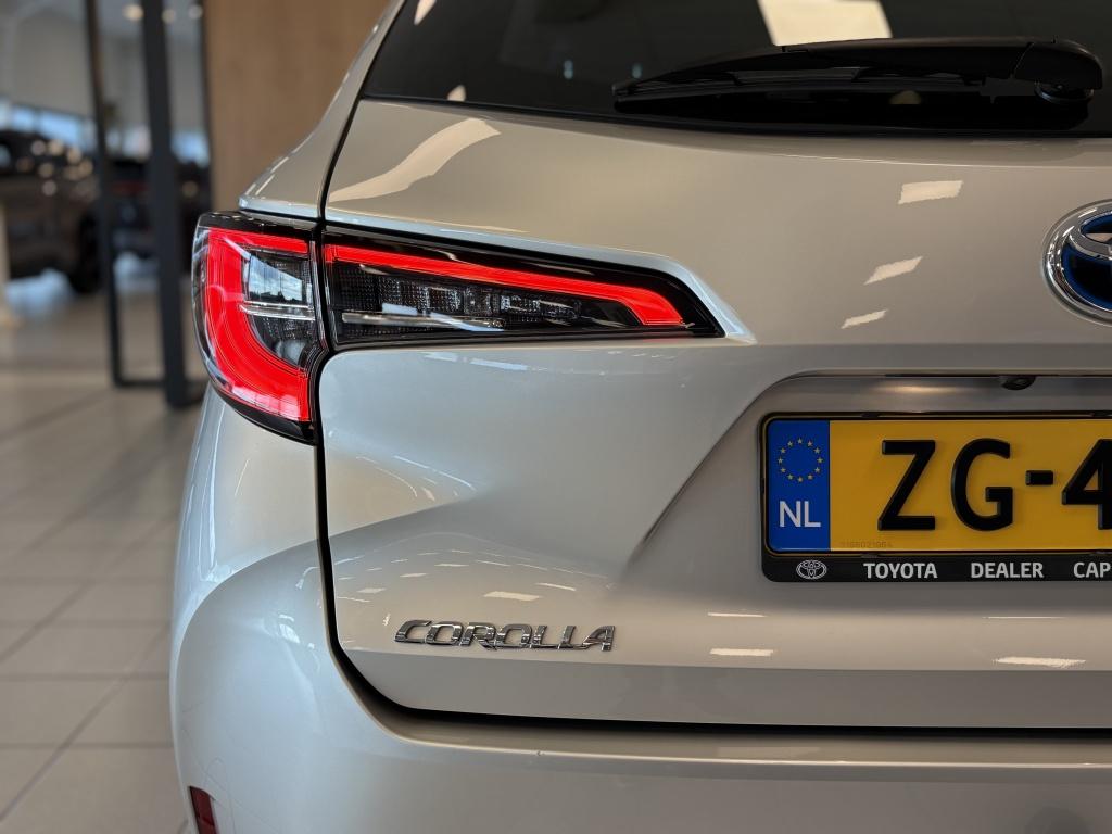 Toyota Corolla Touring Sports 2.0 hybrid first ed.