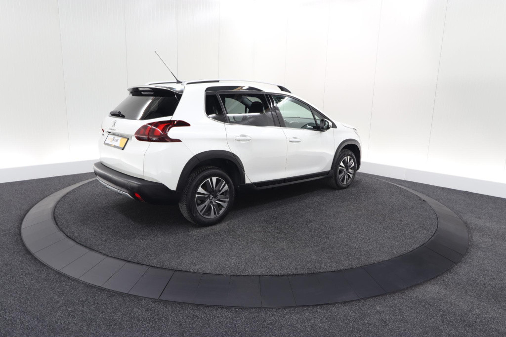 Peugeot 2008 puretech 130 allure | camera | apple carplay | parkeersensoren