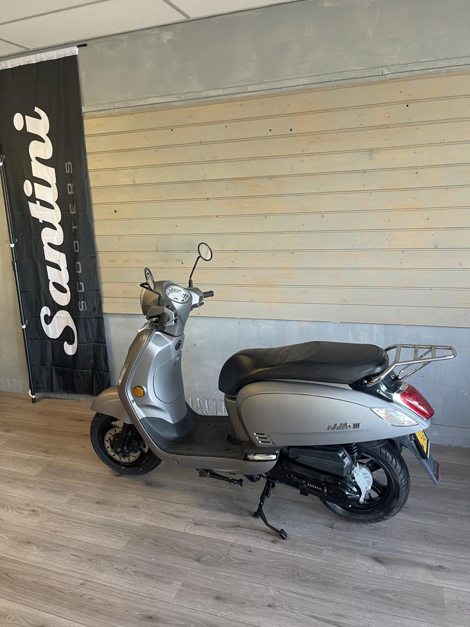 Scooterpromo Goes SYM FIDDLE 45 KM