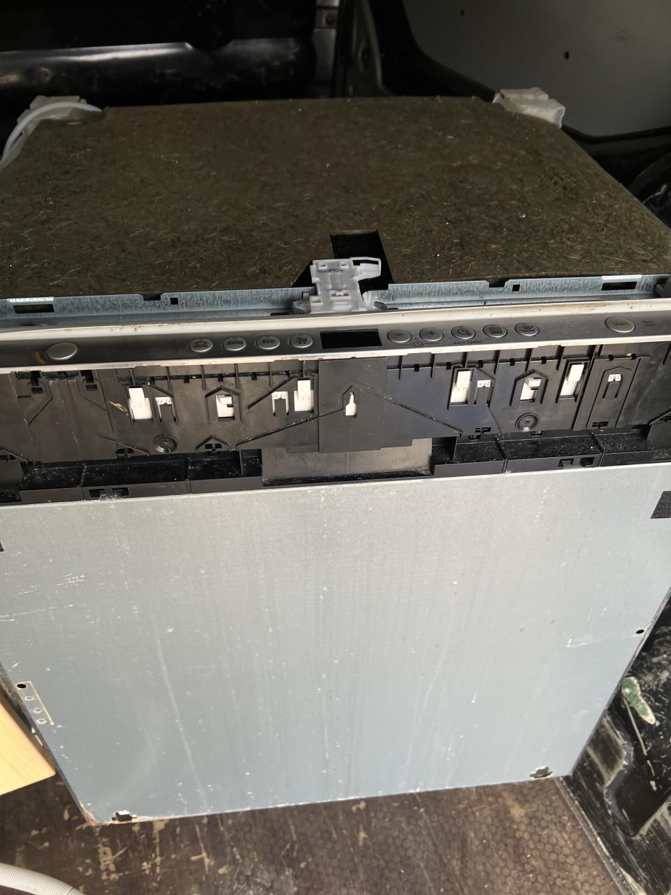 Bosch volledig geïntegreerd Vaatwasser 83x60 cm. Schoon en netjes