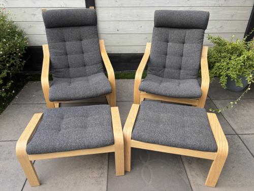 2 Fauteuils met voetenbankje