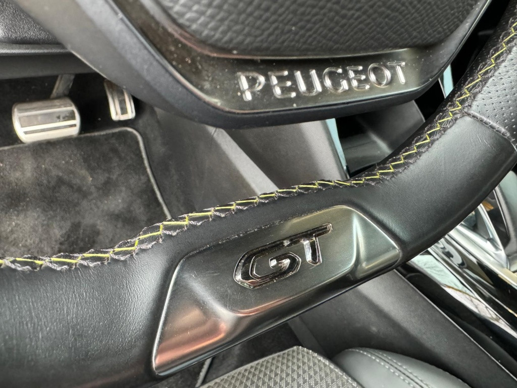 Peugeot 208 1.2 puretech gt