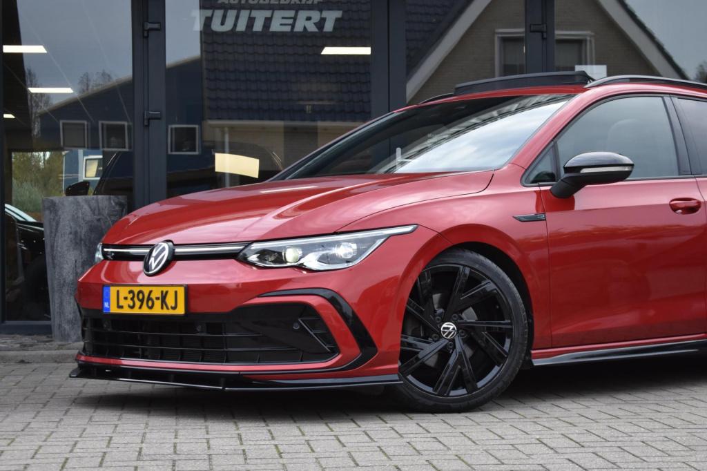 Volkswagen Golf variant 1.5 etsi r-line | maxton | iq-light | panoramadak |