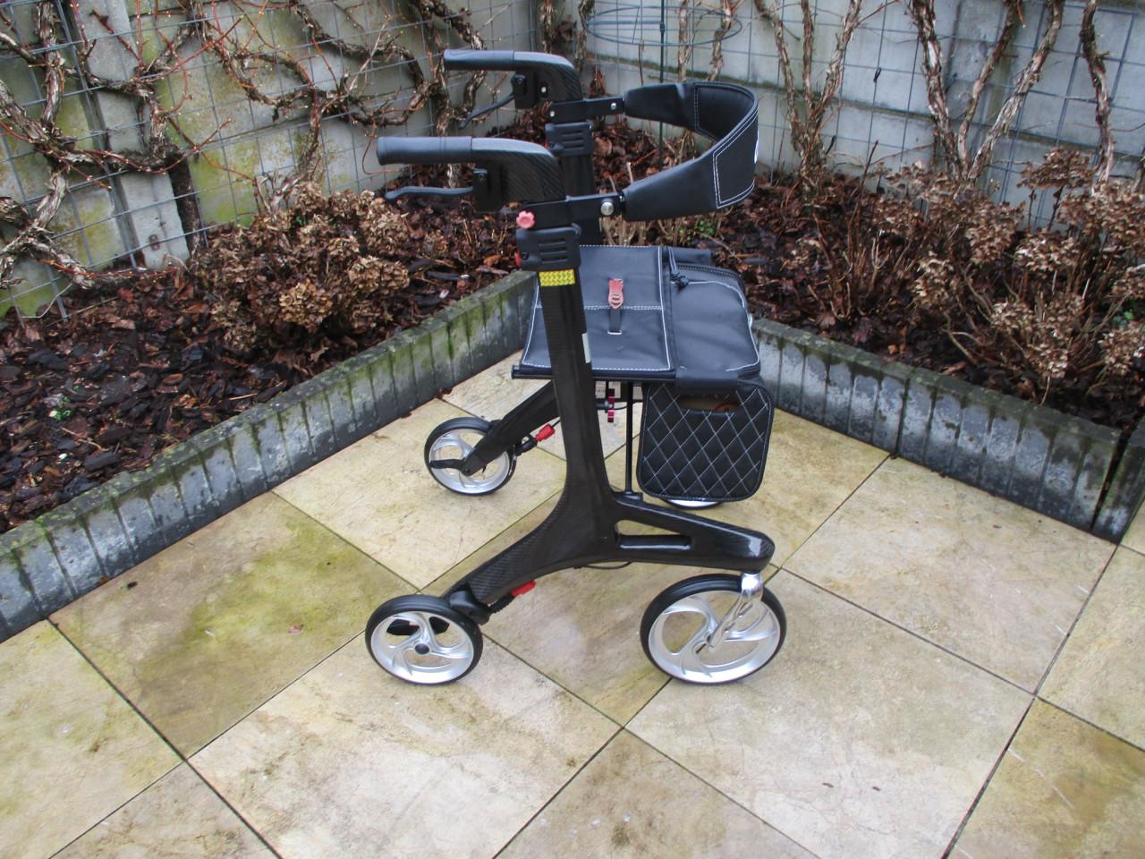 Nieuw Drive Nitro opvouwbare lichtgewicht CARBON rollator