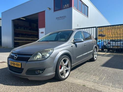 Opel Astra 2.0 T Sport | 245 PK | Nieuw Motorblok | Bi-xenon | CarPlay