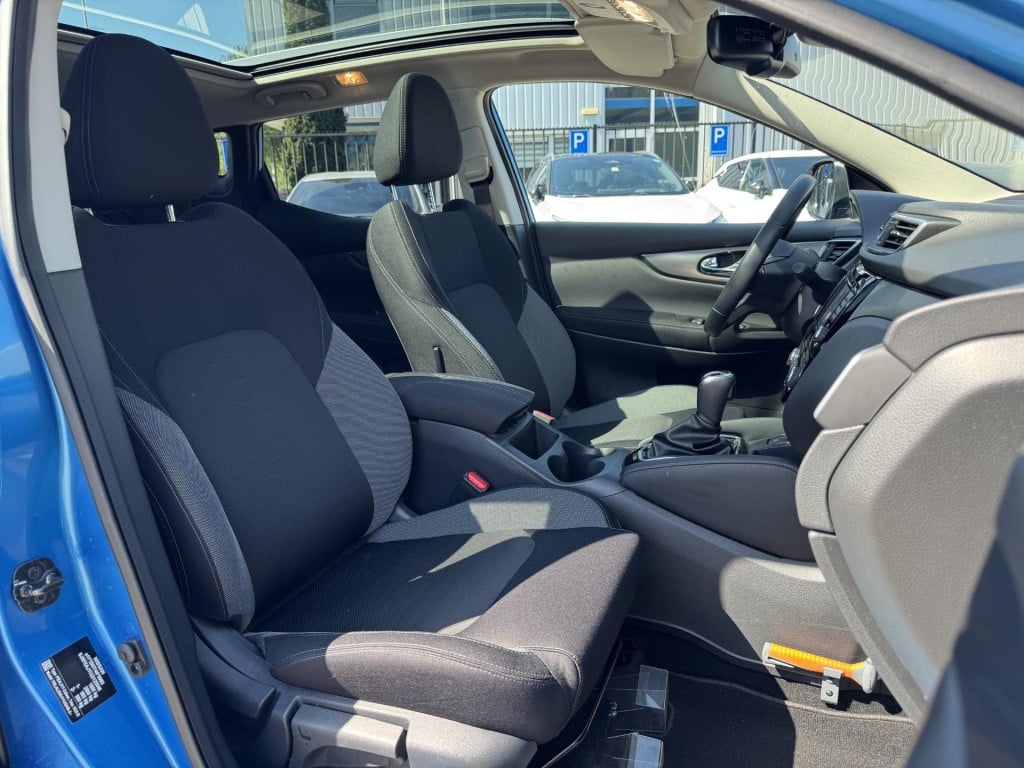 Nissan Qashqai 1.2 n-connecta design pack | panoramadak | navigatie | 360° 