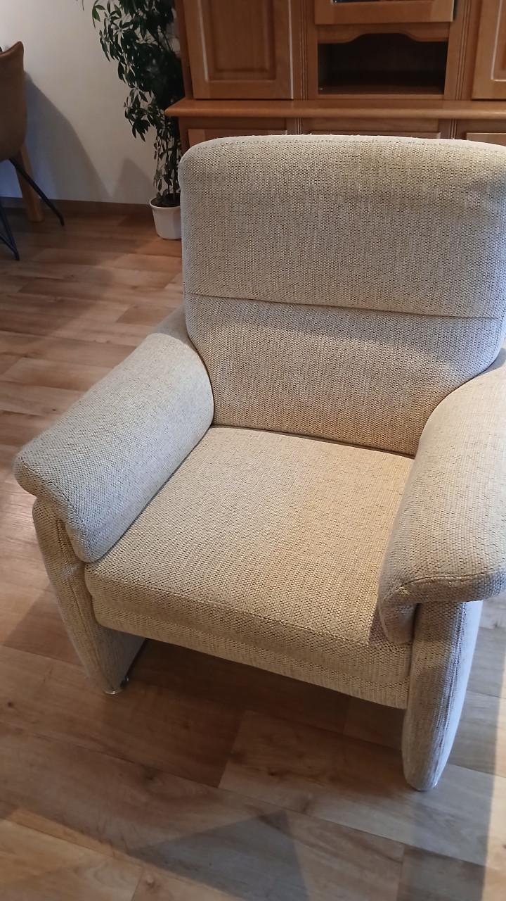 Stoel stoelen Fauteuils 2 stuks. zitten prima beige /zand mooie stof