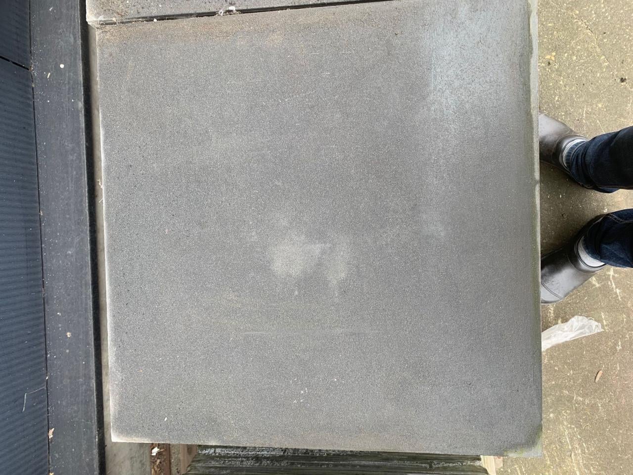 Betontegels 60x60 antraciet 28m2